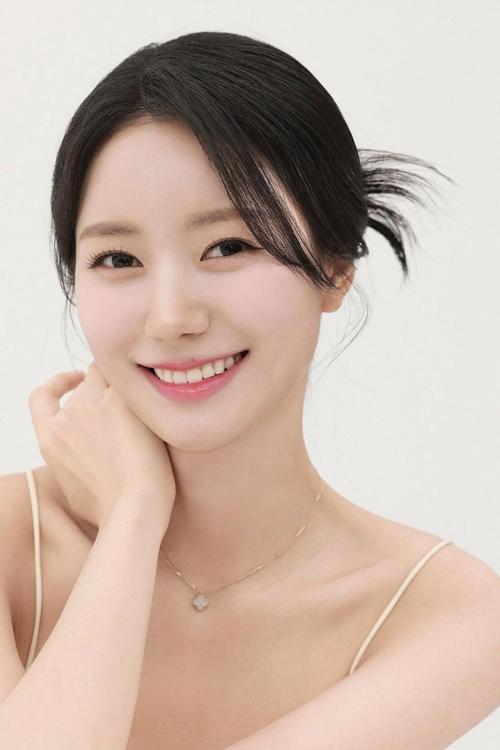 电眼美女无敌版，解锁你的视觉盛宴