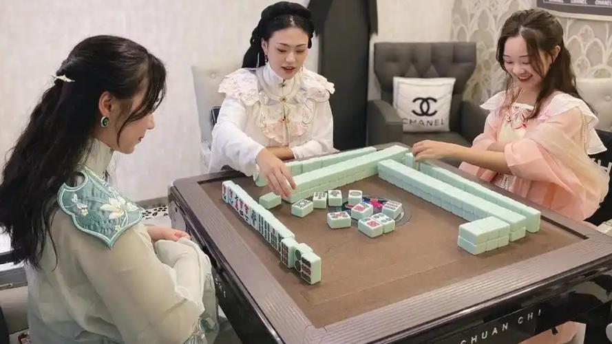 美女麻将2，轻松娱乐与社交新体验